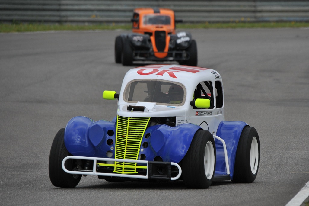 Unge Nicki Petersen har Ring Djursland inde under huden foruden for søndagens løb i OK Legend Car Cup.