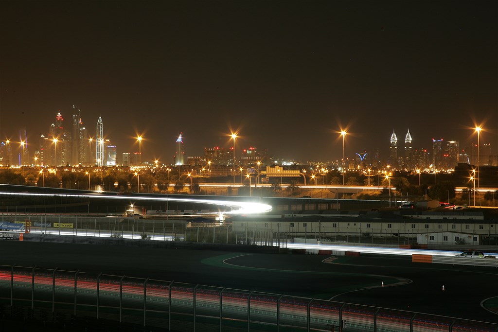 Dubai by night
(Foto: Henning Smed)