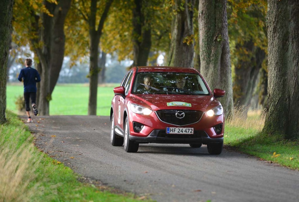 Niels Chr. og Olav Madsen i den Mazda CX-5, som de kørte til sejr i Eco Rally Danmark, der blev kørt på Fyn med start og mål i Odense