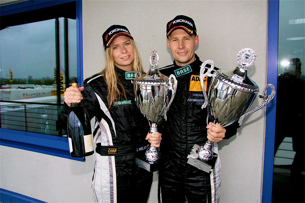 Christina Nielsen og Allan Simonsen efter en sejr i ADAC GT Masters 2013, hvor Christina endte med at vinde rookie mesterskabet